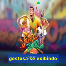 gostosa se exibindo